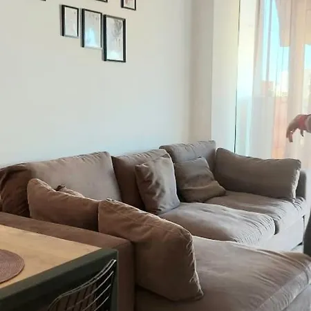 Sweet Apartment *
